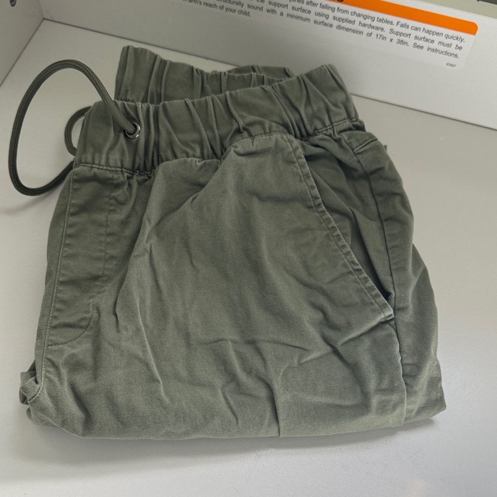 Women's Skinny Jogger Pants in Olive Green